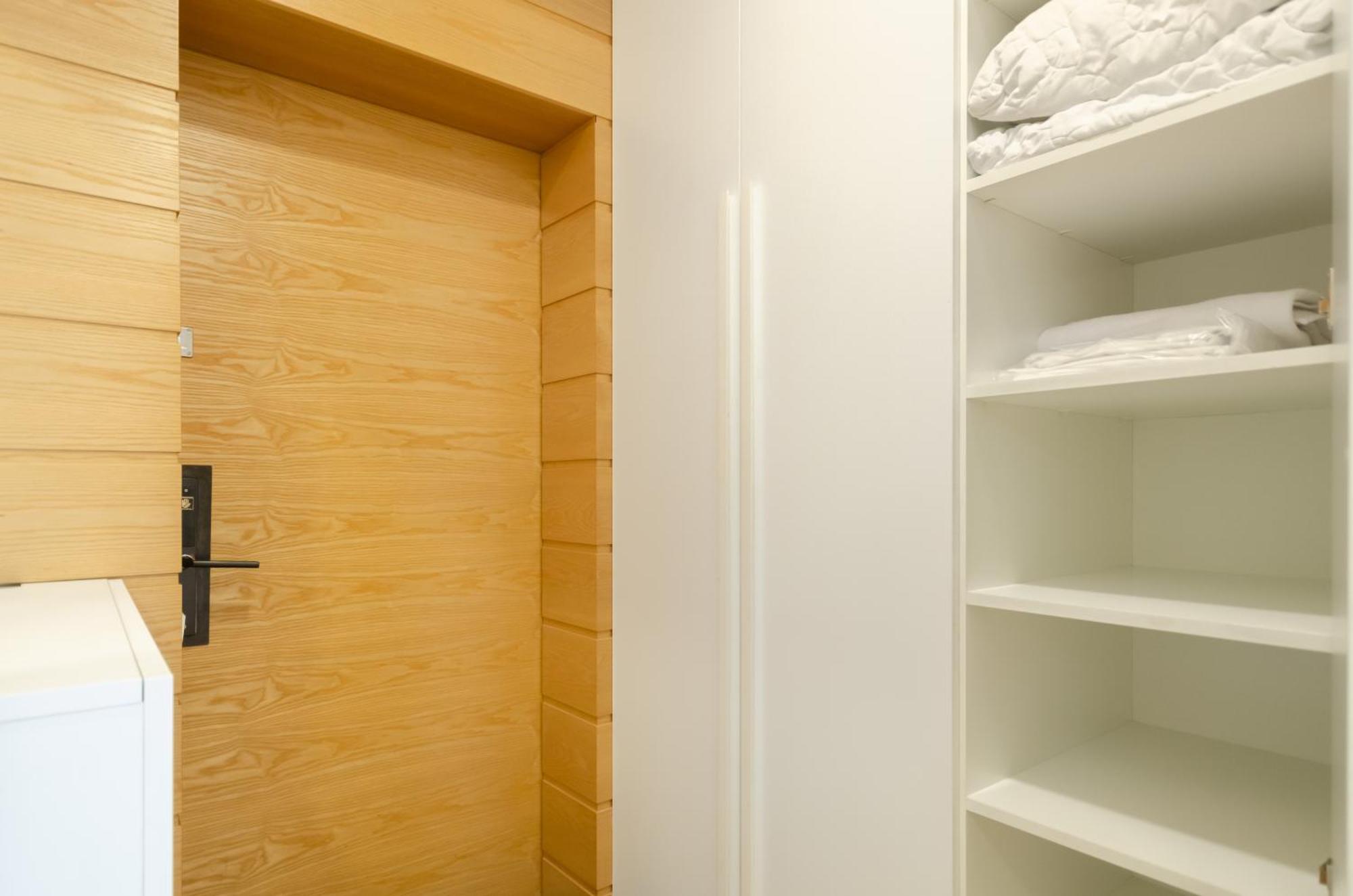 Petrovdom 234-241-86-96 In City View Apartments At Rc Kvartet,Near Central Railway Station Киев Екстериор снимка