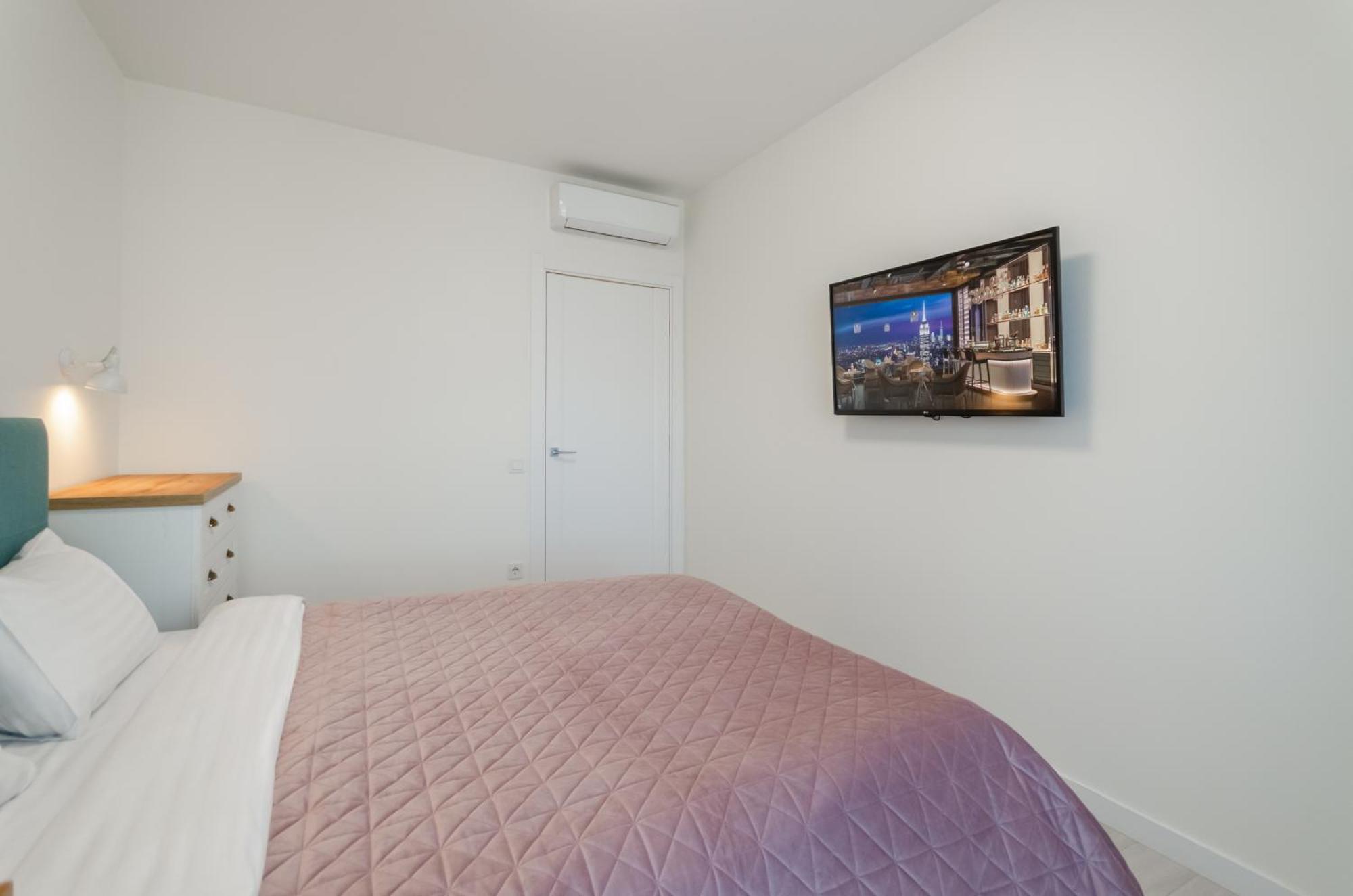 Petrovdom 234-241-86-96 In City View Apartments At Rc Kvartet,Near Central Railway Station Киев Екстериор снимка